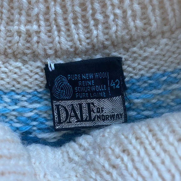 Flawless vintage Dale of Norway wool sweater - Picture 2 of 9